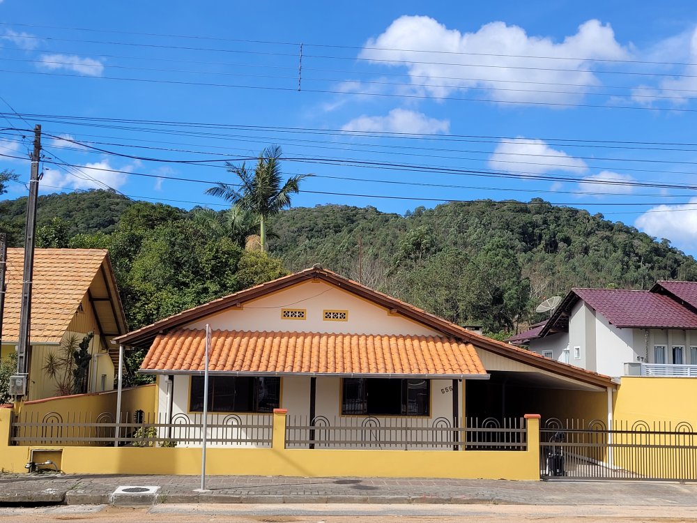 Casa - Venda - Centro - Doutor Pedrinho - SC