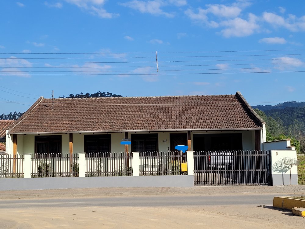 Casa - Venda - Centro - Doutor Pedrinho - SC